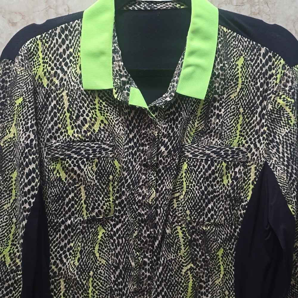 Tahari | Women's | Blouse | Neon Green and Black Animal Print | Size L - Picture 3 of 9